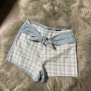 BDG UO shorts；never worn
